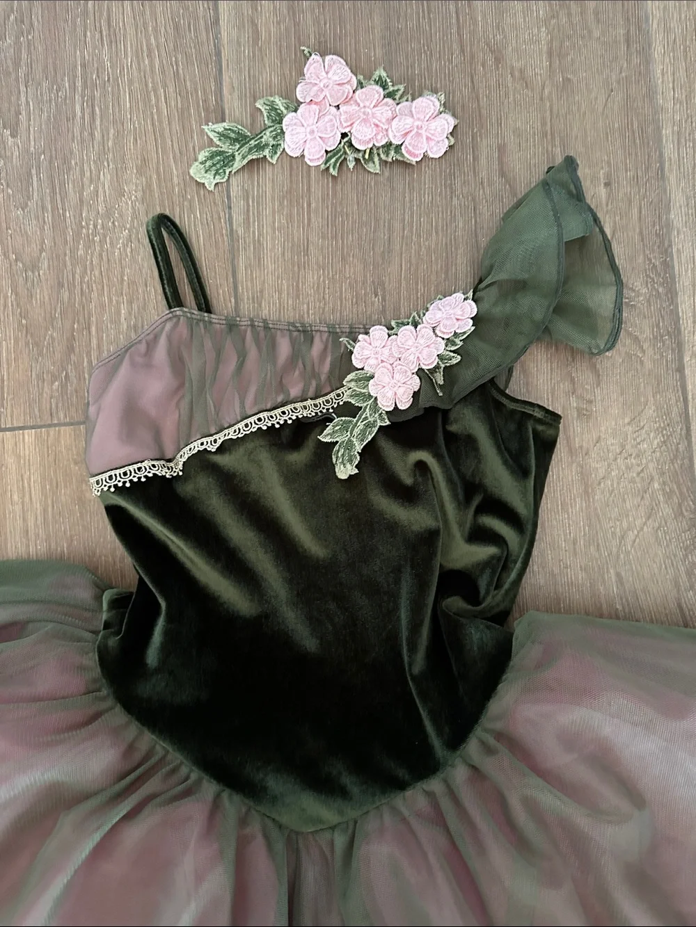 Revolution green pink